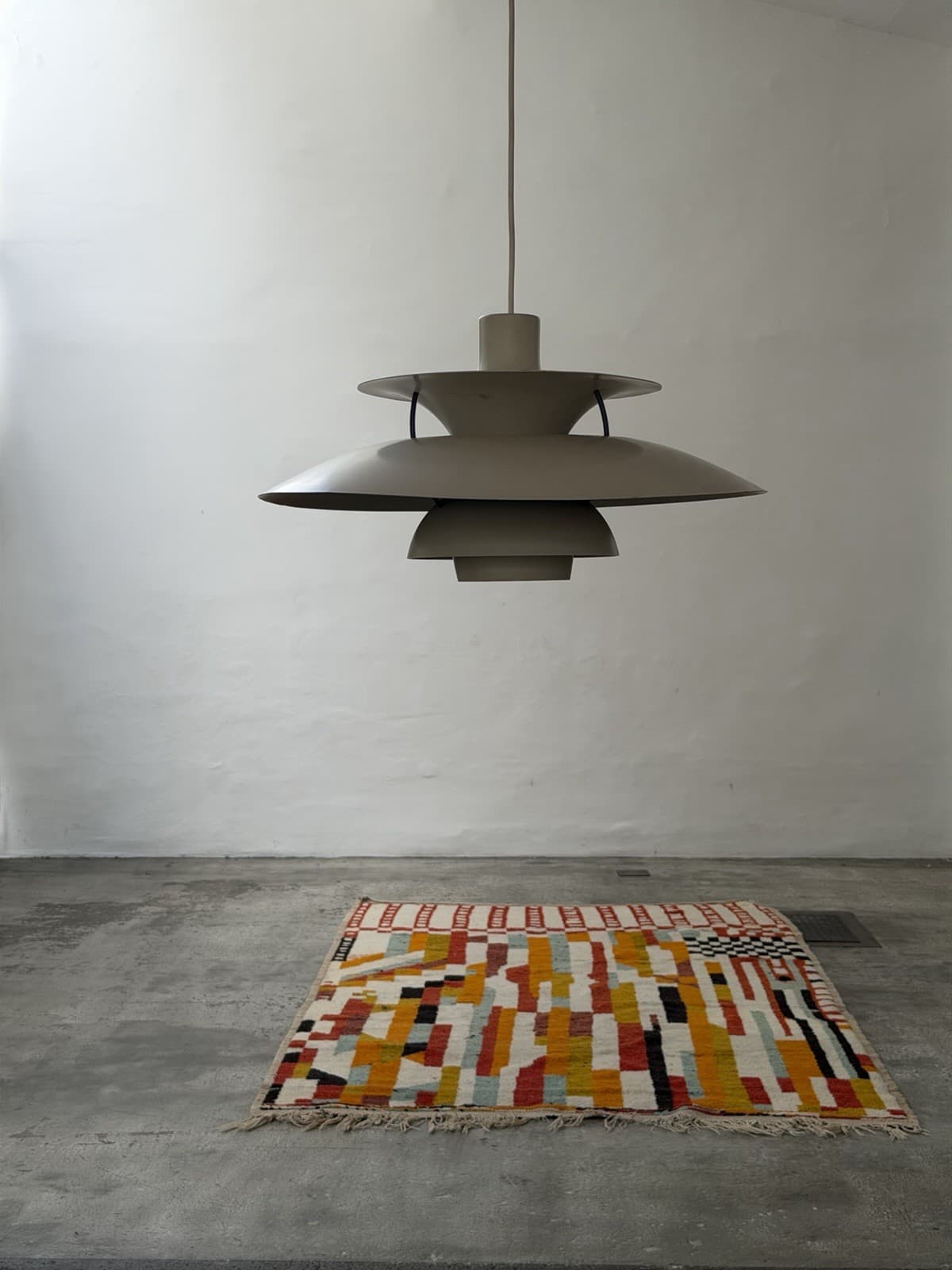 Poul Henningsen, PH5, Louis Poulsen