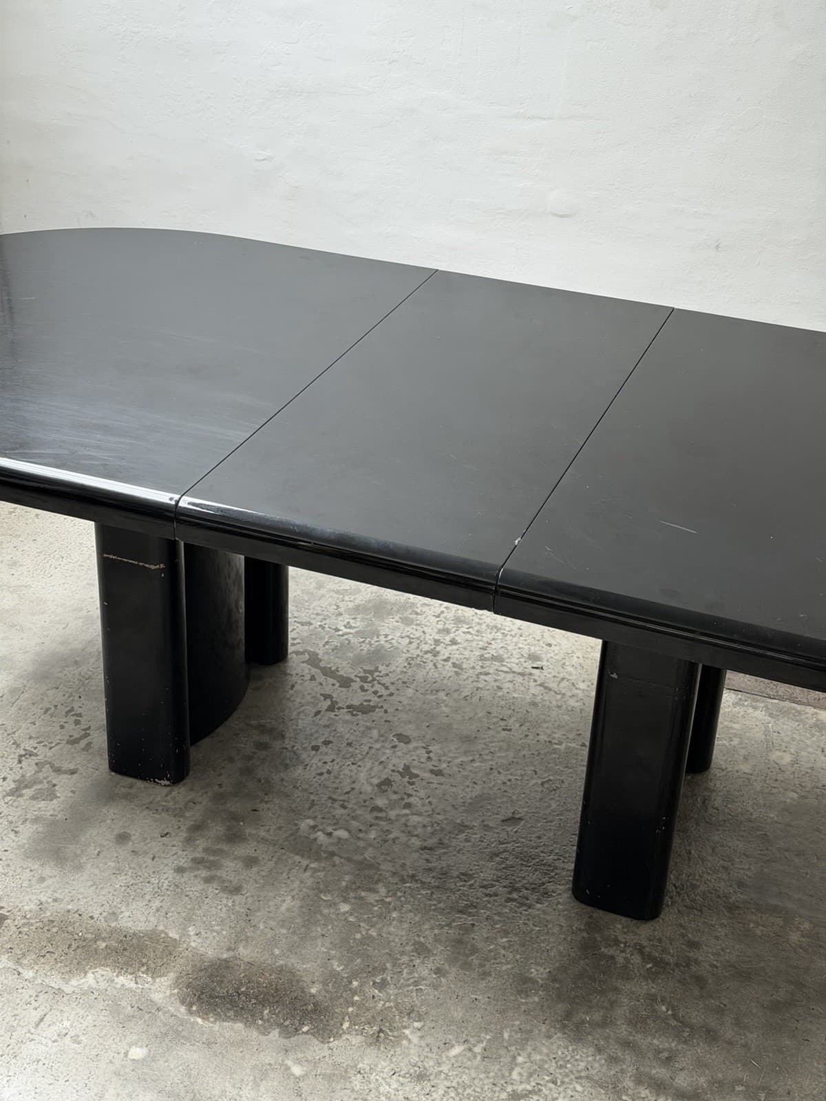 Unknown, Extendable Black Gloss Laquer Dining Table