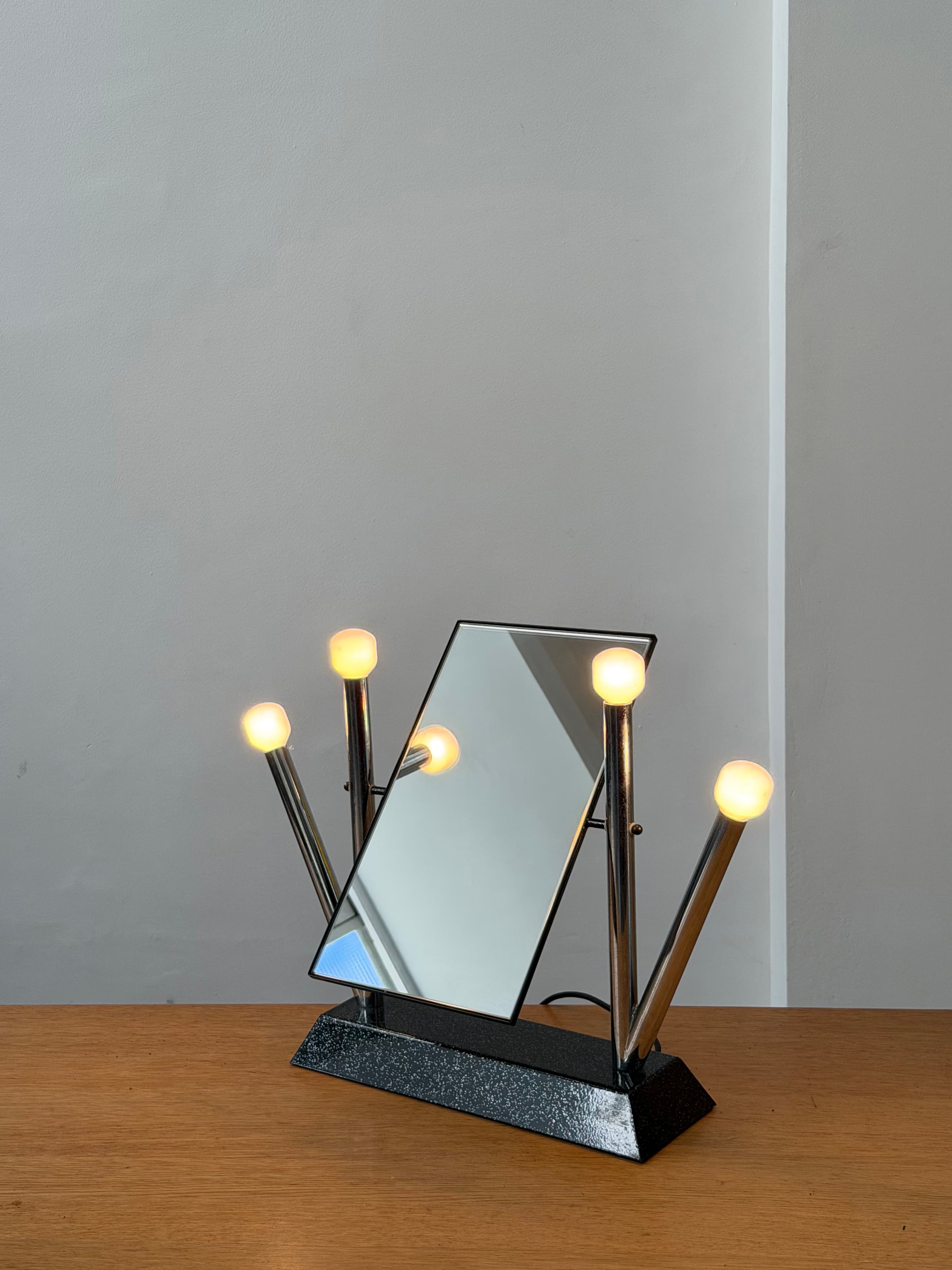 Anna Anselmi, Yucca, Table Lamp / Mirrorl, Bieffeplast