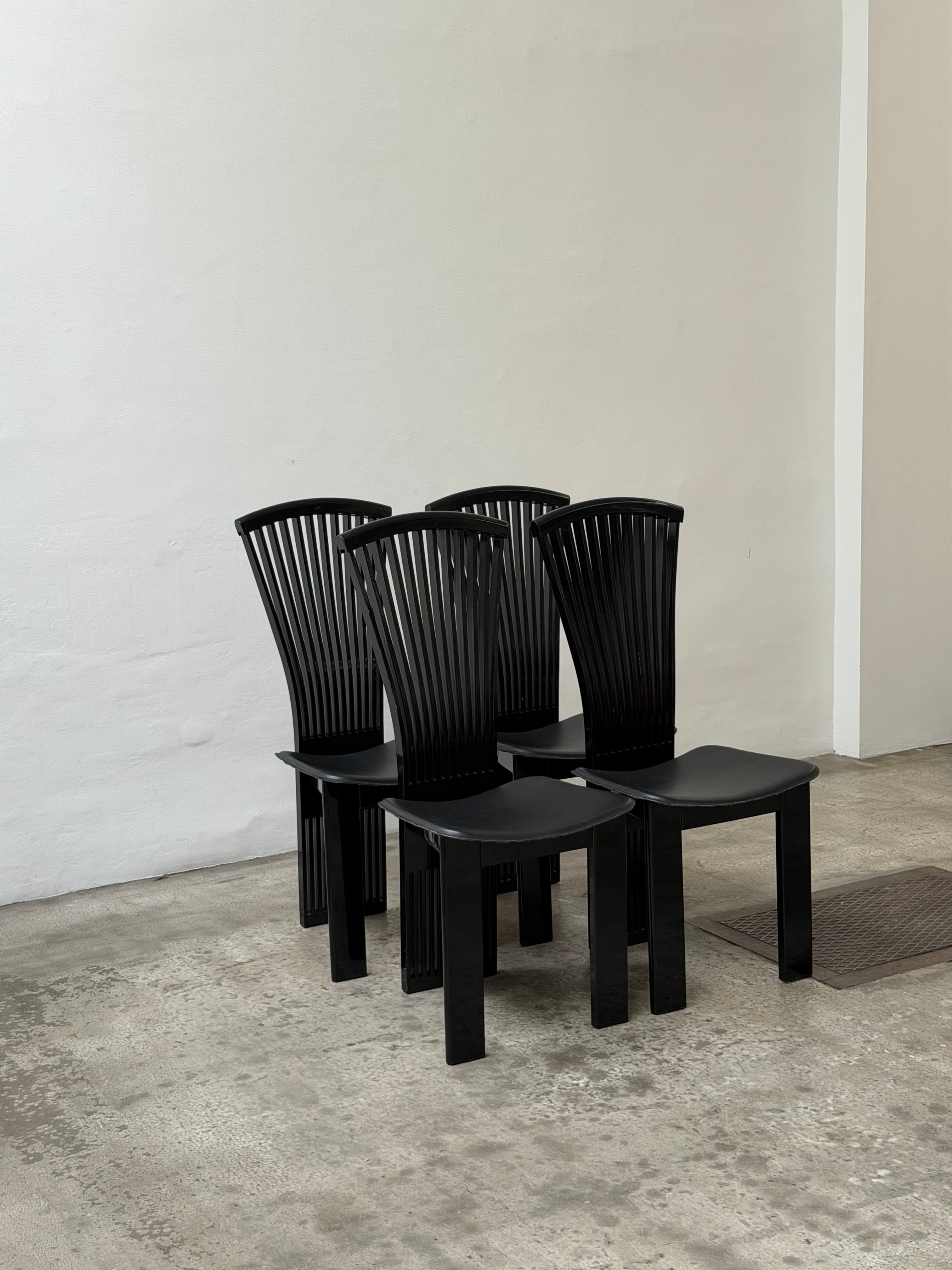 Pietro Costantini, Fan Chairs