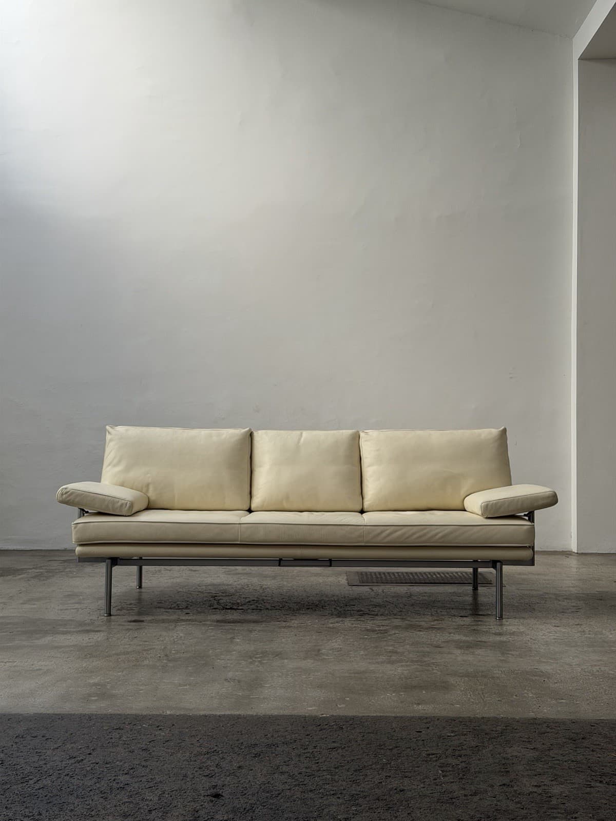 Walter Knoll, Living Plattform Sofa, Off White Leather