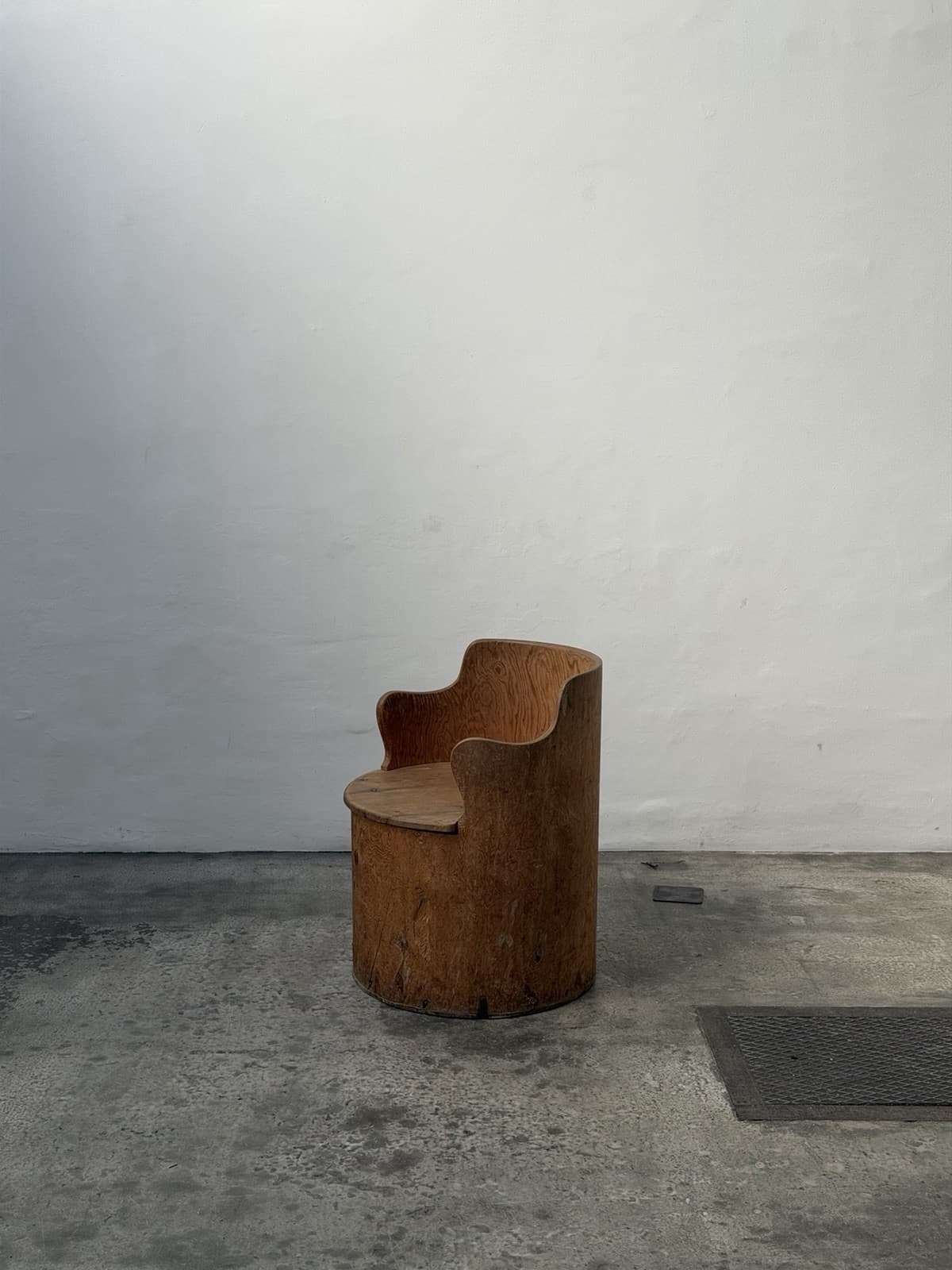 Important 1903 Swedish Pine Kubbstol Log Chair