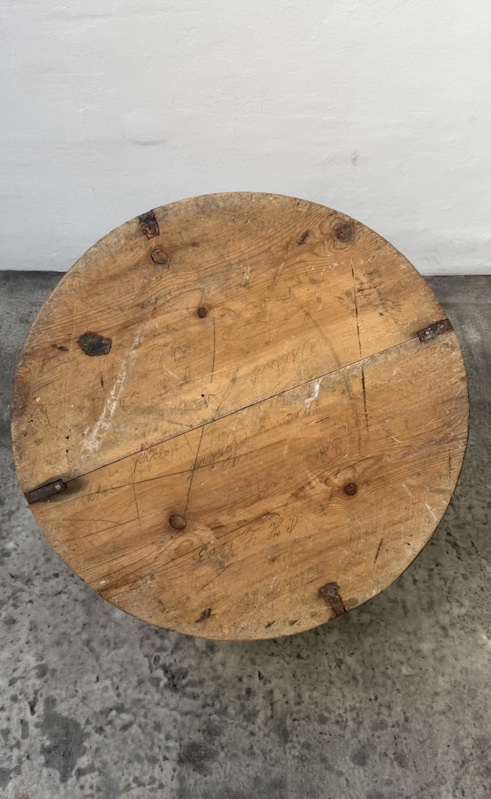 Important 1903 Swedish Pine Kubbstol Log Chair