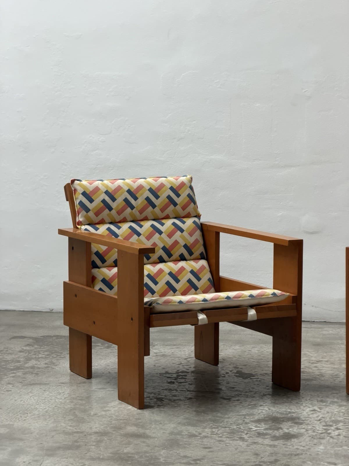 Gerrit Rietveld, Crate Chairs And Table, Cassina
