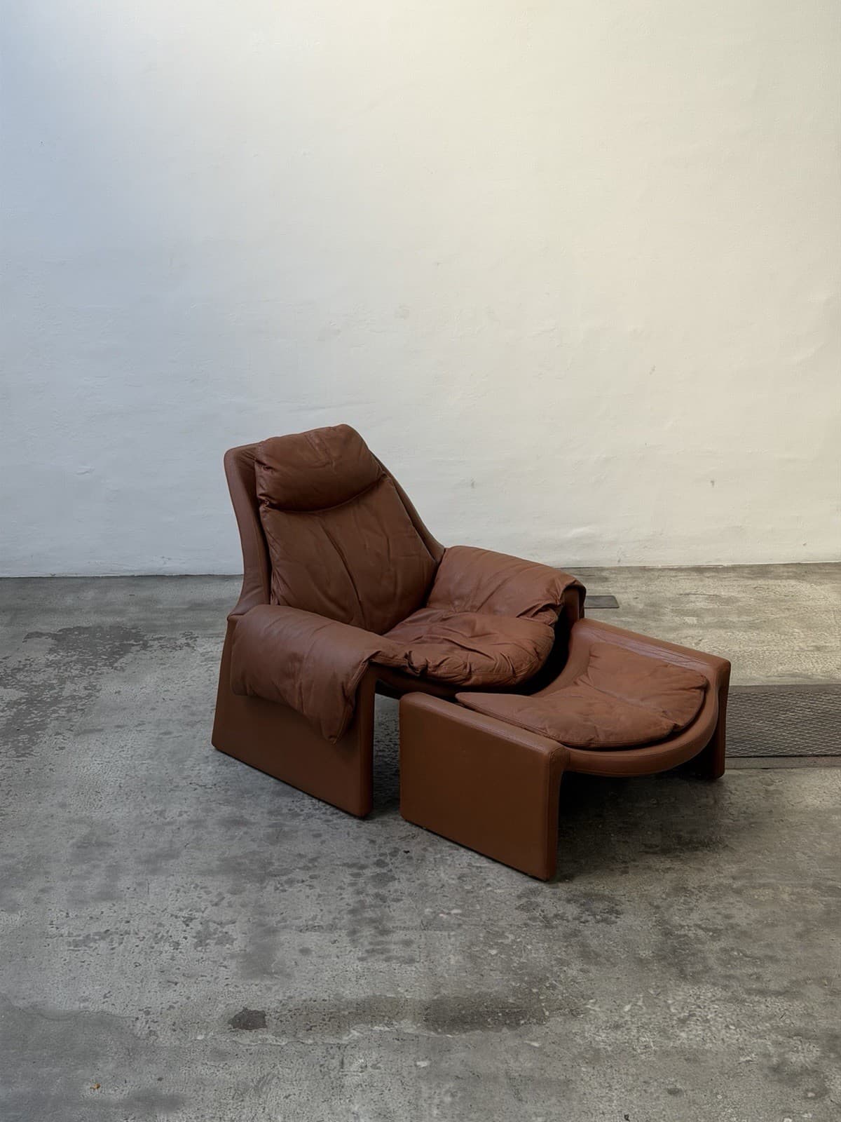 Vittorio Introini, Saporiti Italia P60 Loungechair & P62 Ottoman