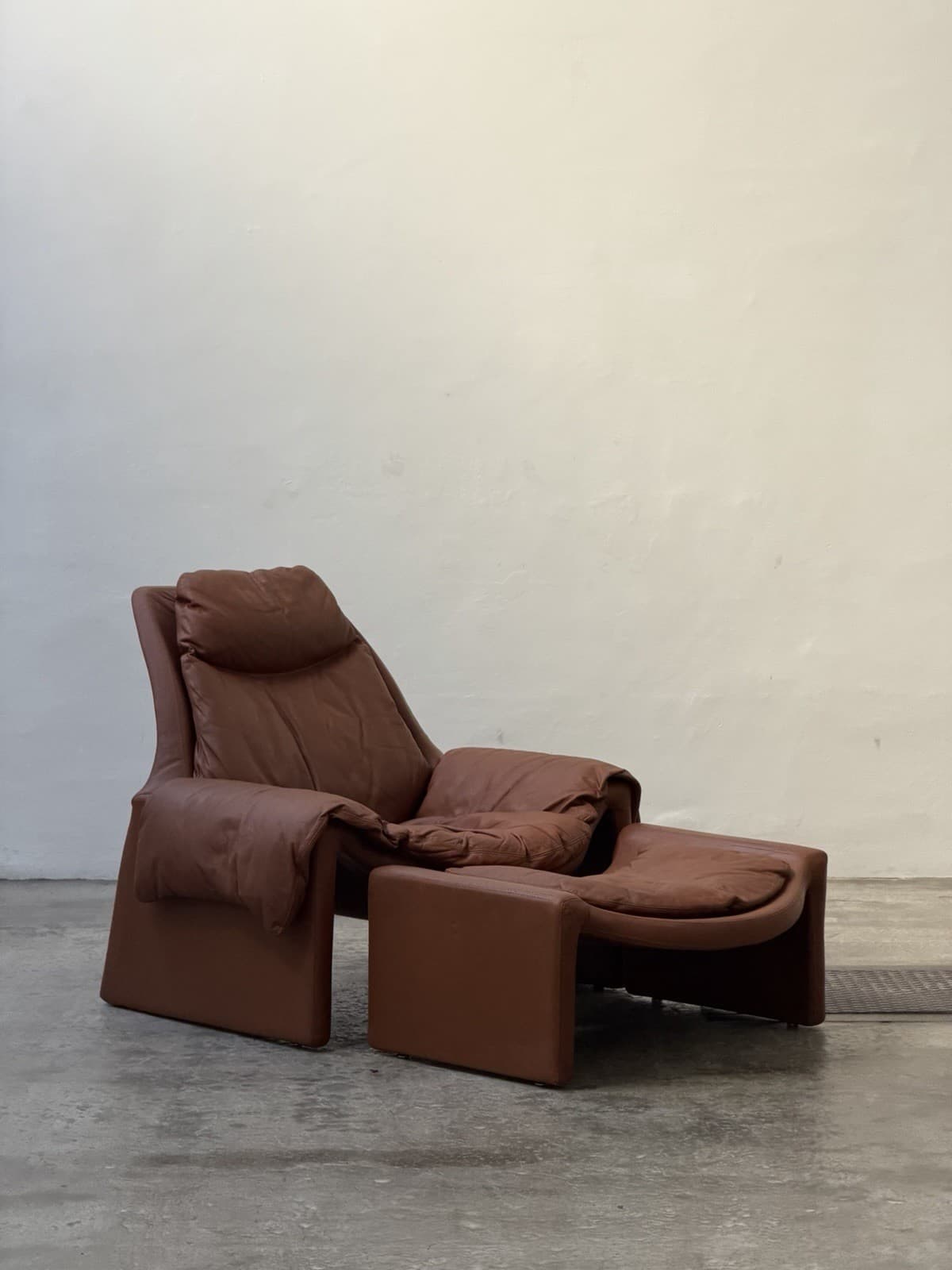 Vittorio Introini, Saporiti Italia P60 Loungechair & P62 Ottoman