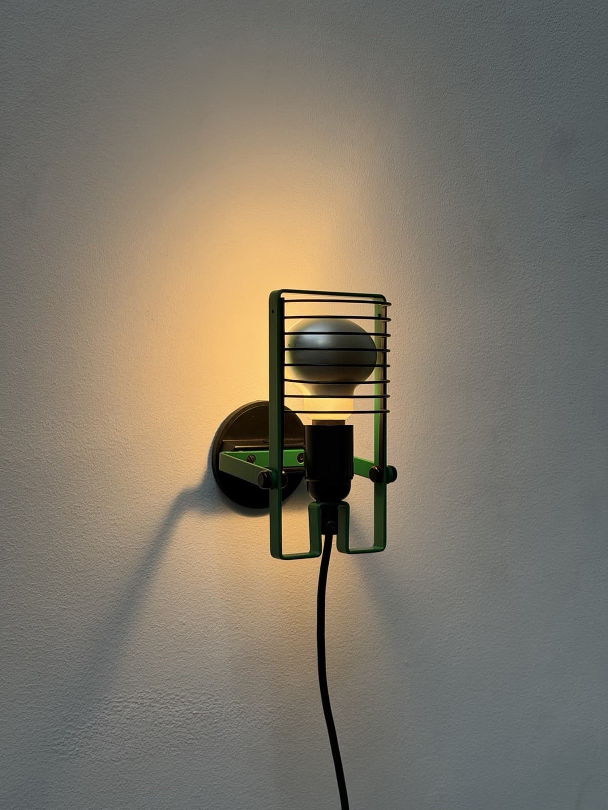 Ernesto Gismondi, Sintesi Parete Lamp, Artemide