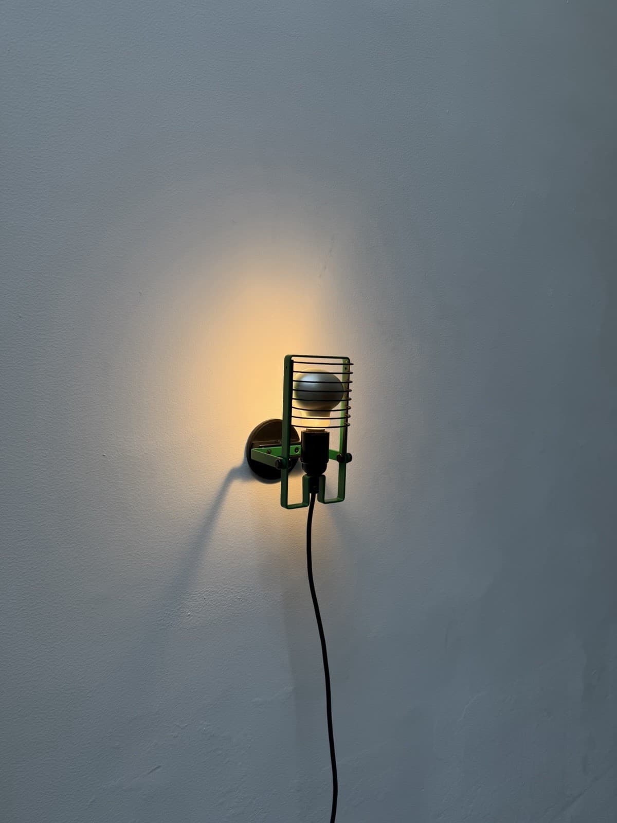 Ernesto Gismondi, Sintesi Parete Lamp, Artemide