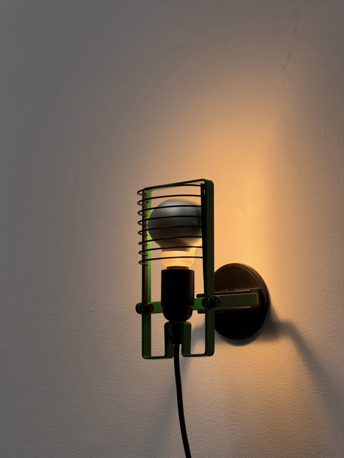 Ernesto Gismondi, Sintesi Parete Lamp, Artemide