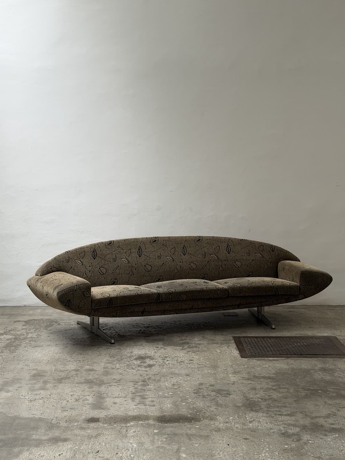 Johannes Andersen, Capri Sofa, Trensum