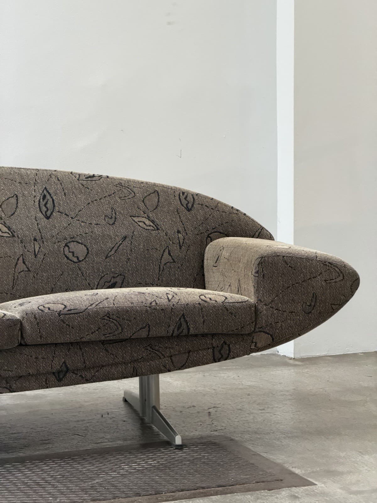 Johannes Andersen, Capri Sofa, Trensum