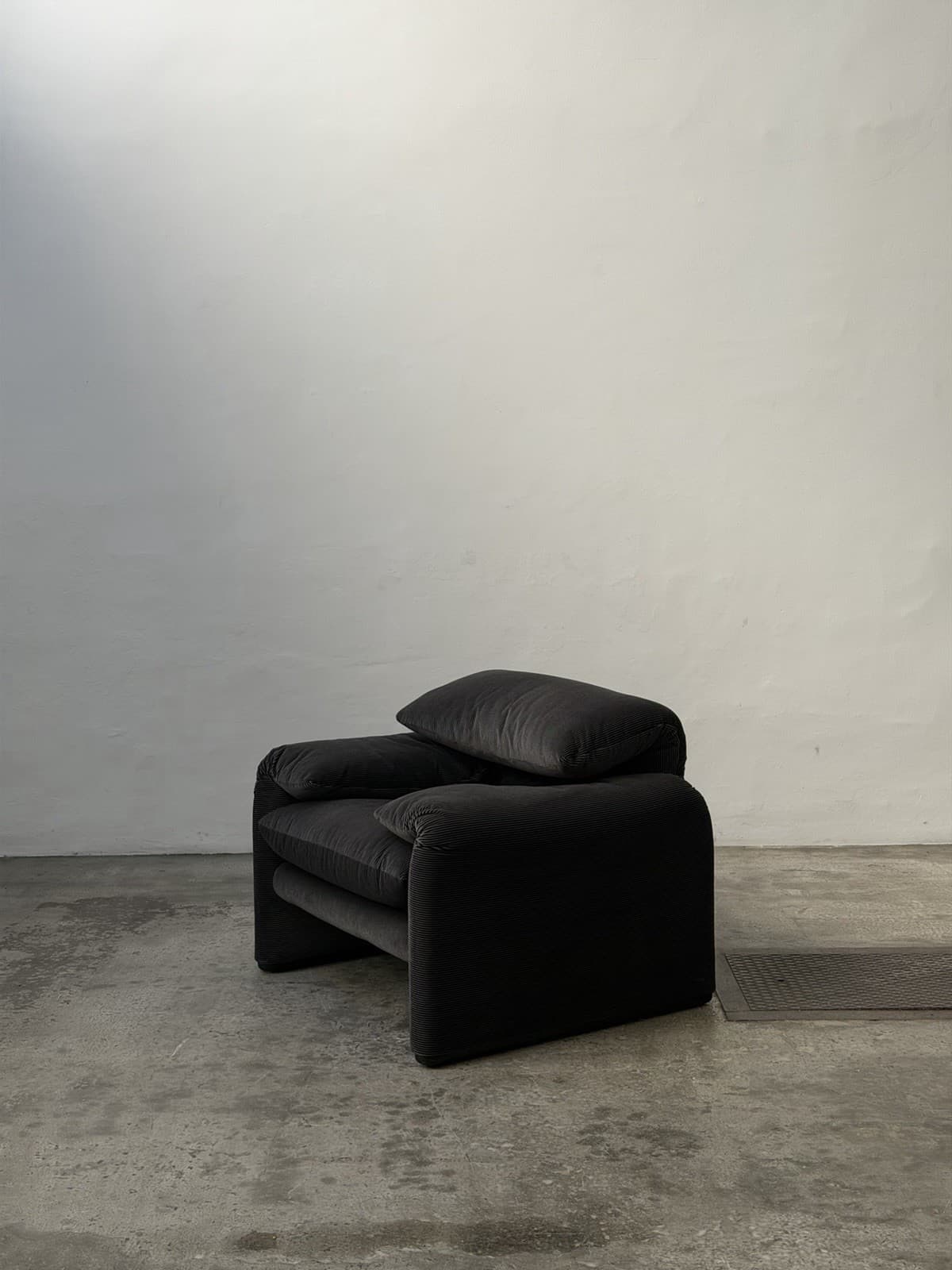 Vico Magistretti, Maralunga Armchair, Cassina