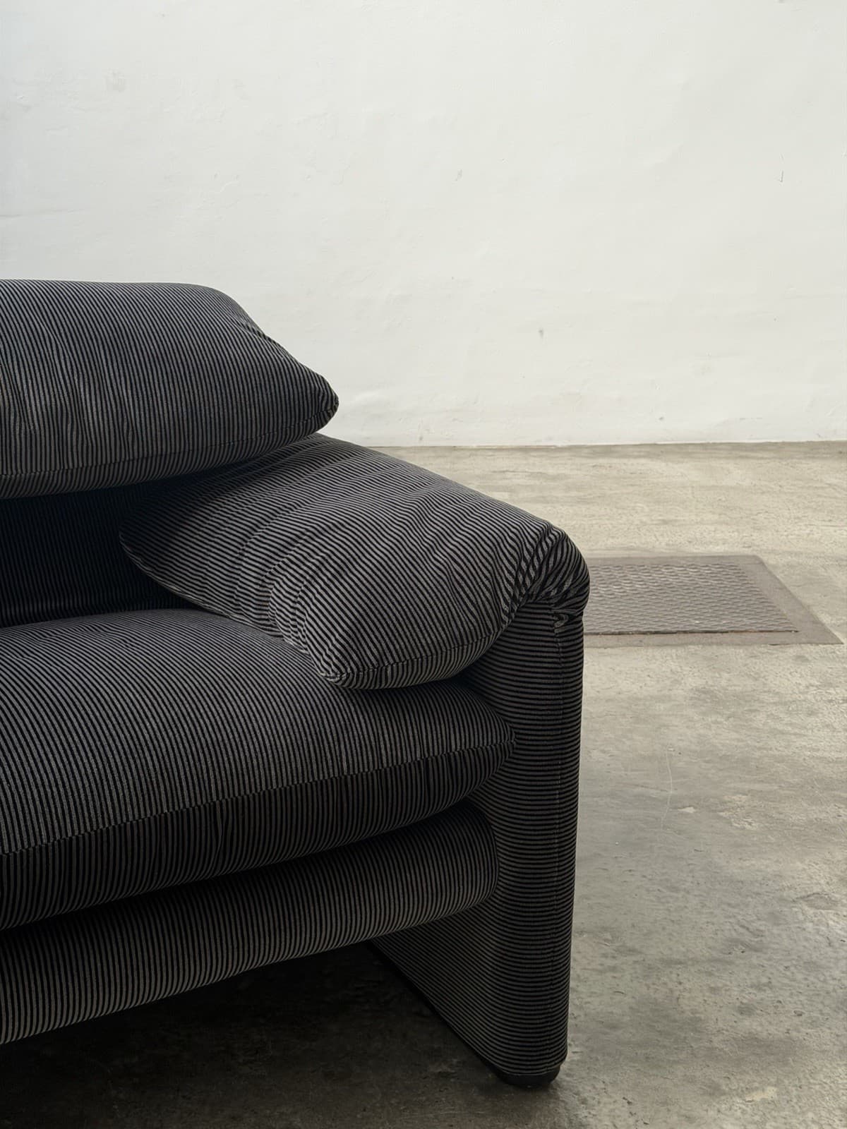 Vico Magistretti, Maralunga Armchair, Cassina