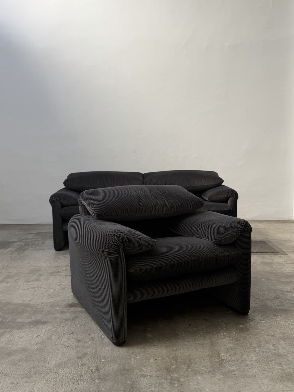 Vico Magistretti, Maralunga Armchair, Cassina