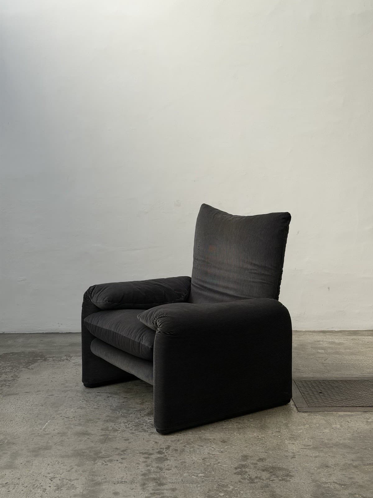 Vico Magistretti, Maralunga Armchair, Cassina
