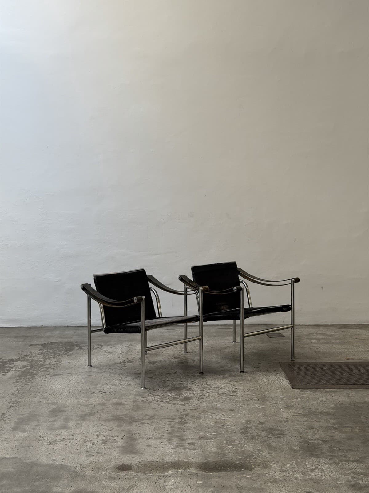 Perriand, Jeanneret, Le Corbusier, Lc1, Cassina