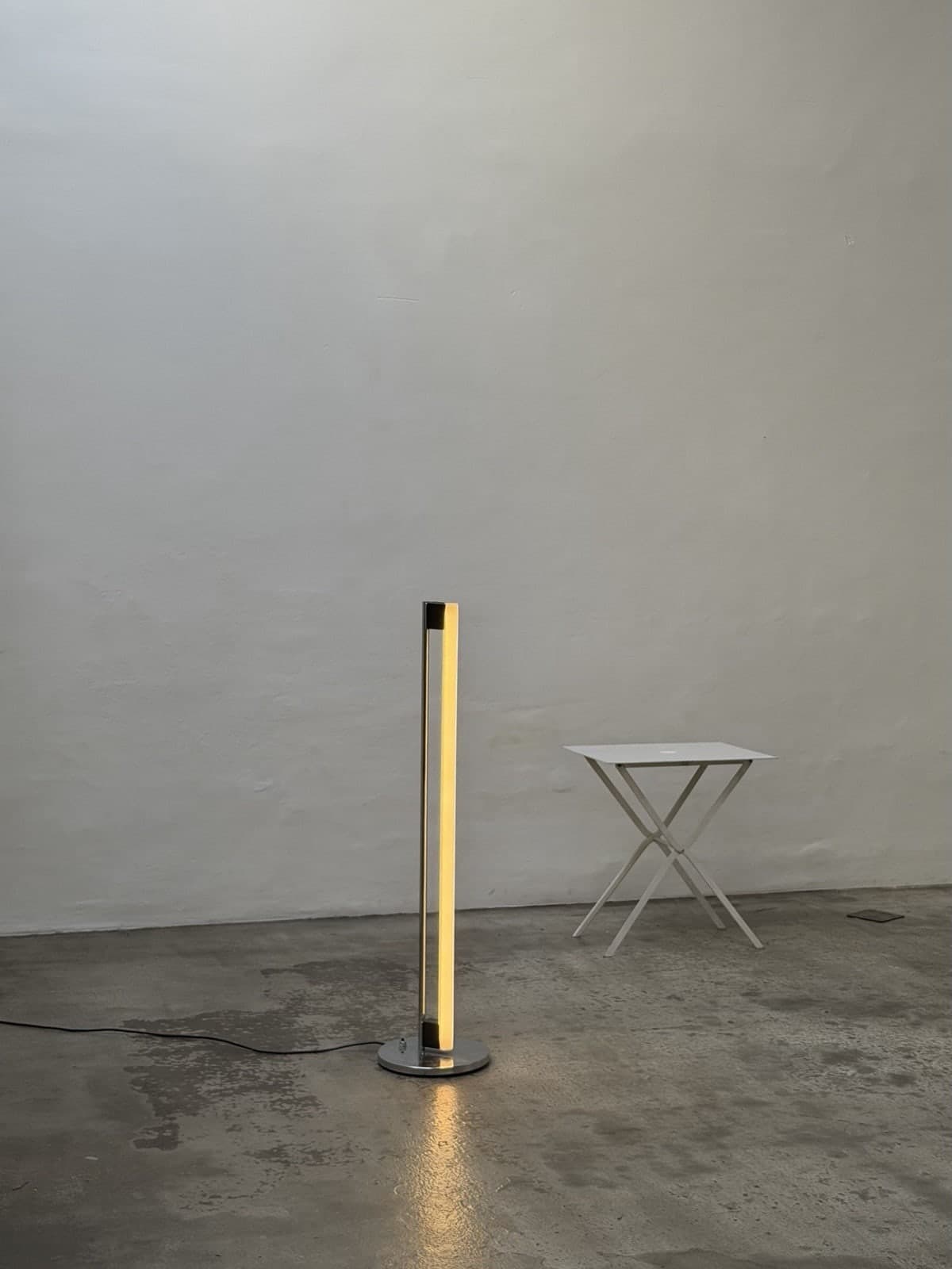 Eileen Gray, Tube Light, Vereinigte Werkstätten München