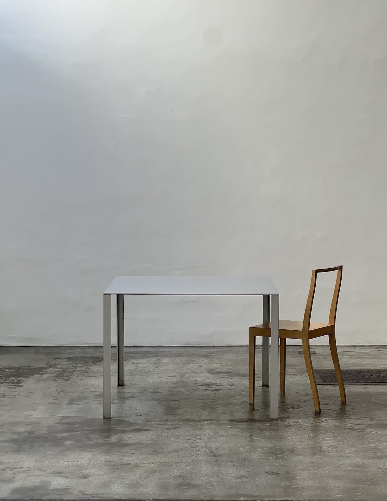 Jean Nouvel, Less Less Table, Unifor