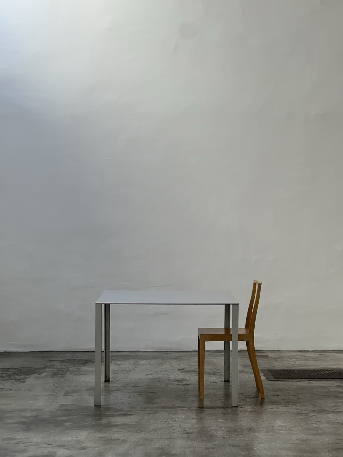 Jean Nouvel, Less Less Table, Unifor