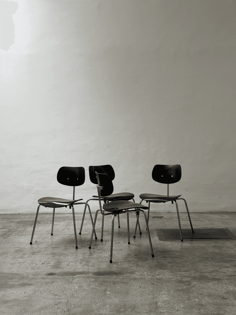 Egon Eiermann, SE 68 Chair Black, Wilde + Spieth