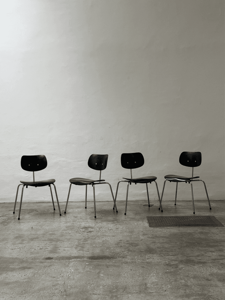 Egon Eiermann, SE 68 Chair Black, Wilde + Spieth