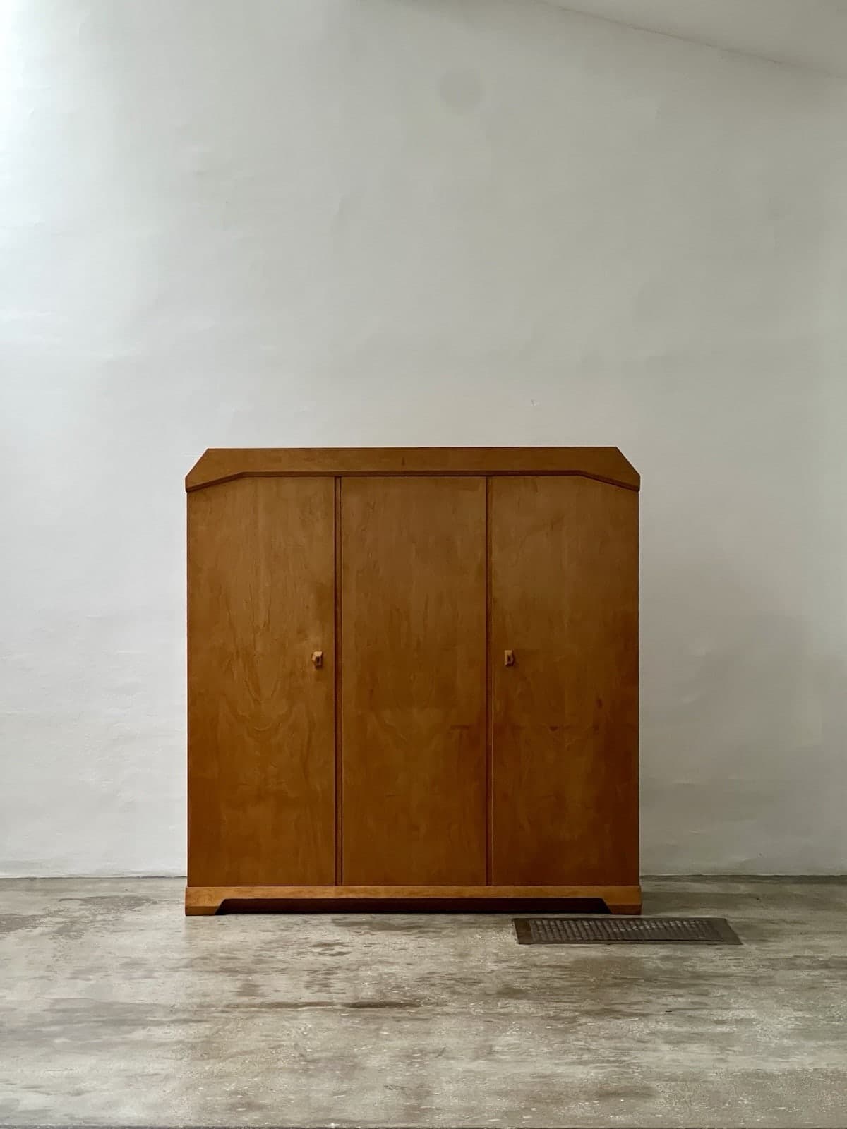 Felix Kayser, Anthroposophic Wardrobe, Studio Production