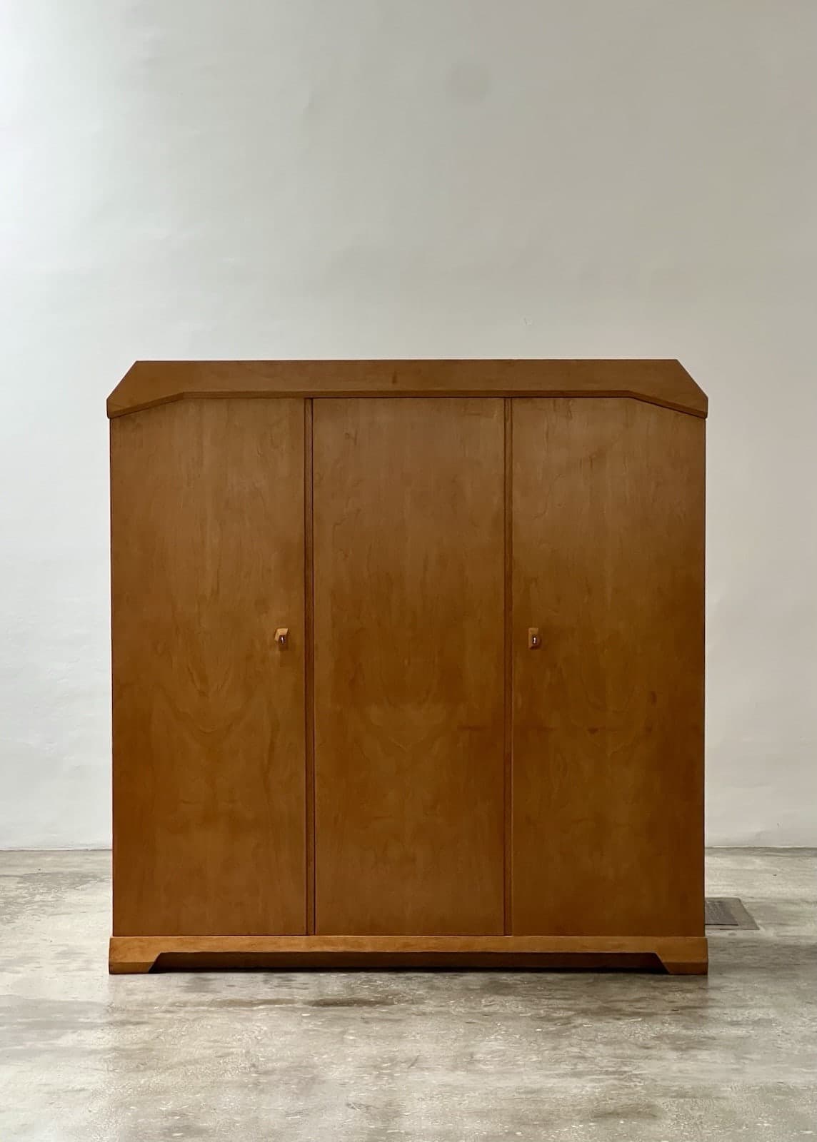 Felix Kayser, Anthroposophic Wardrobe, Studio Production