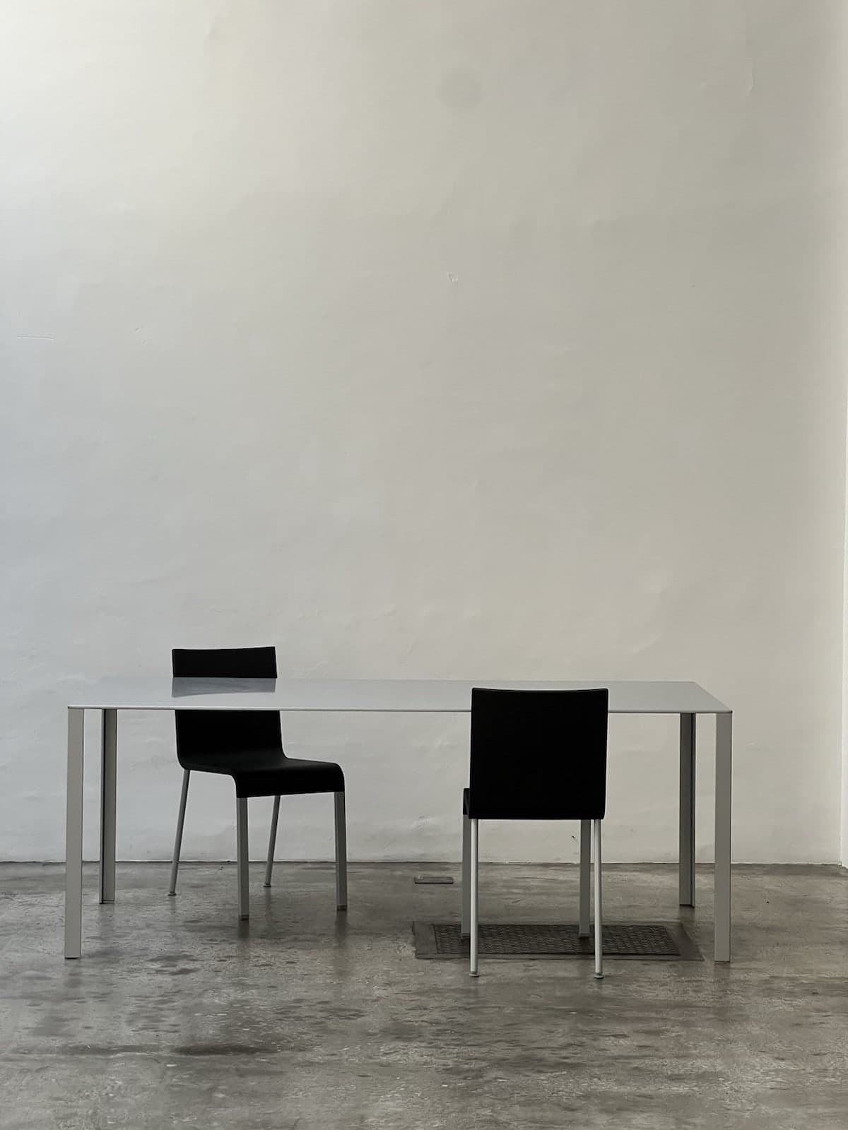 Jean Nouvel, Less Less Table, Unifor
