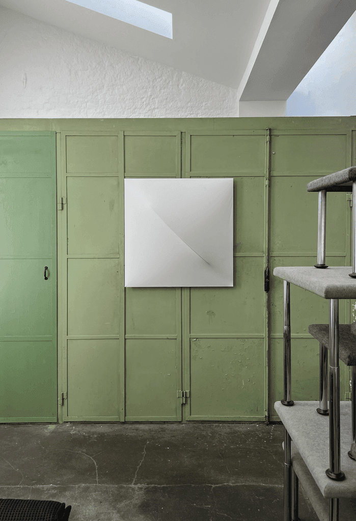 Kazuhide Takahama, Q1 lamp, Sirrah