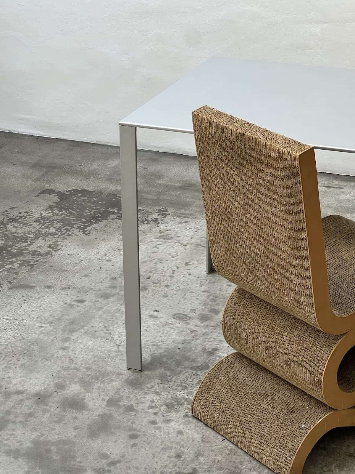 Jean Nouvel, Less Less Table, Unifor