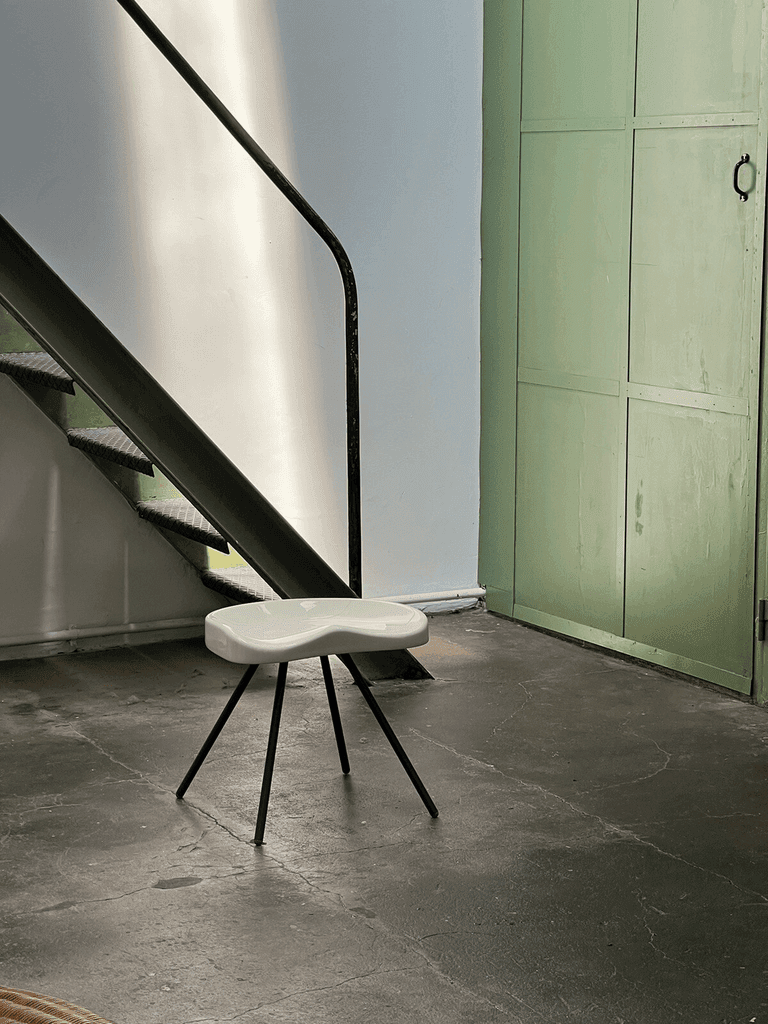 Jean Prouvé, Tabouret 307 Chair, Vitra