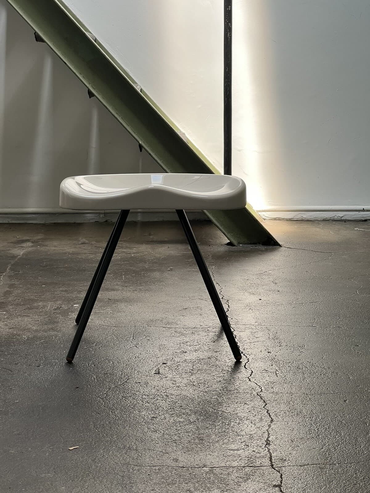 Jean Prouvé, Tabouret 307 Chair, Vitra