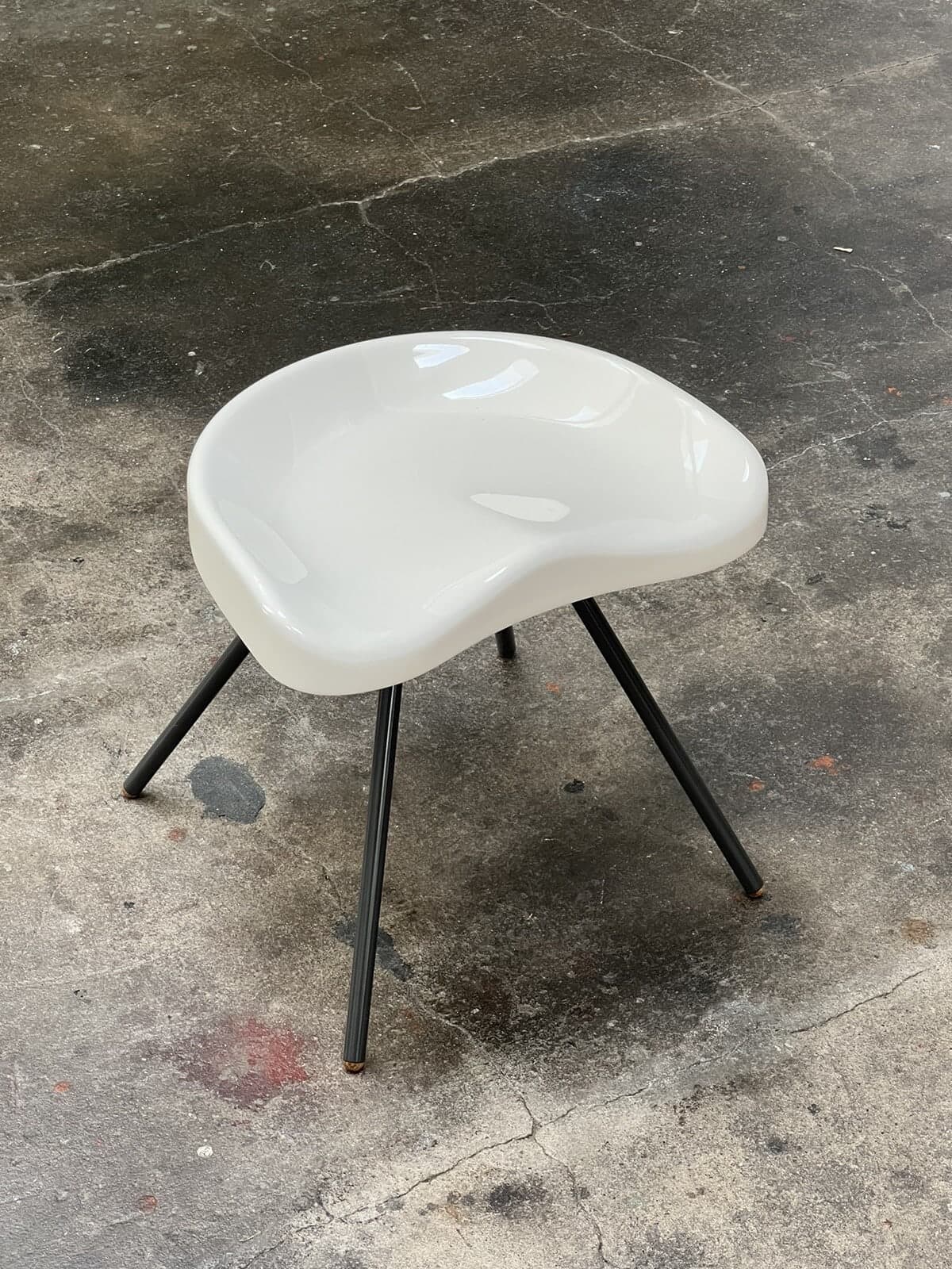 Jean Prouvé, Tabouret 307 Chair, Vitra