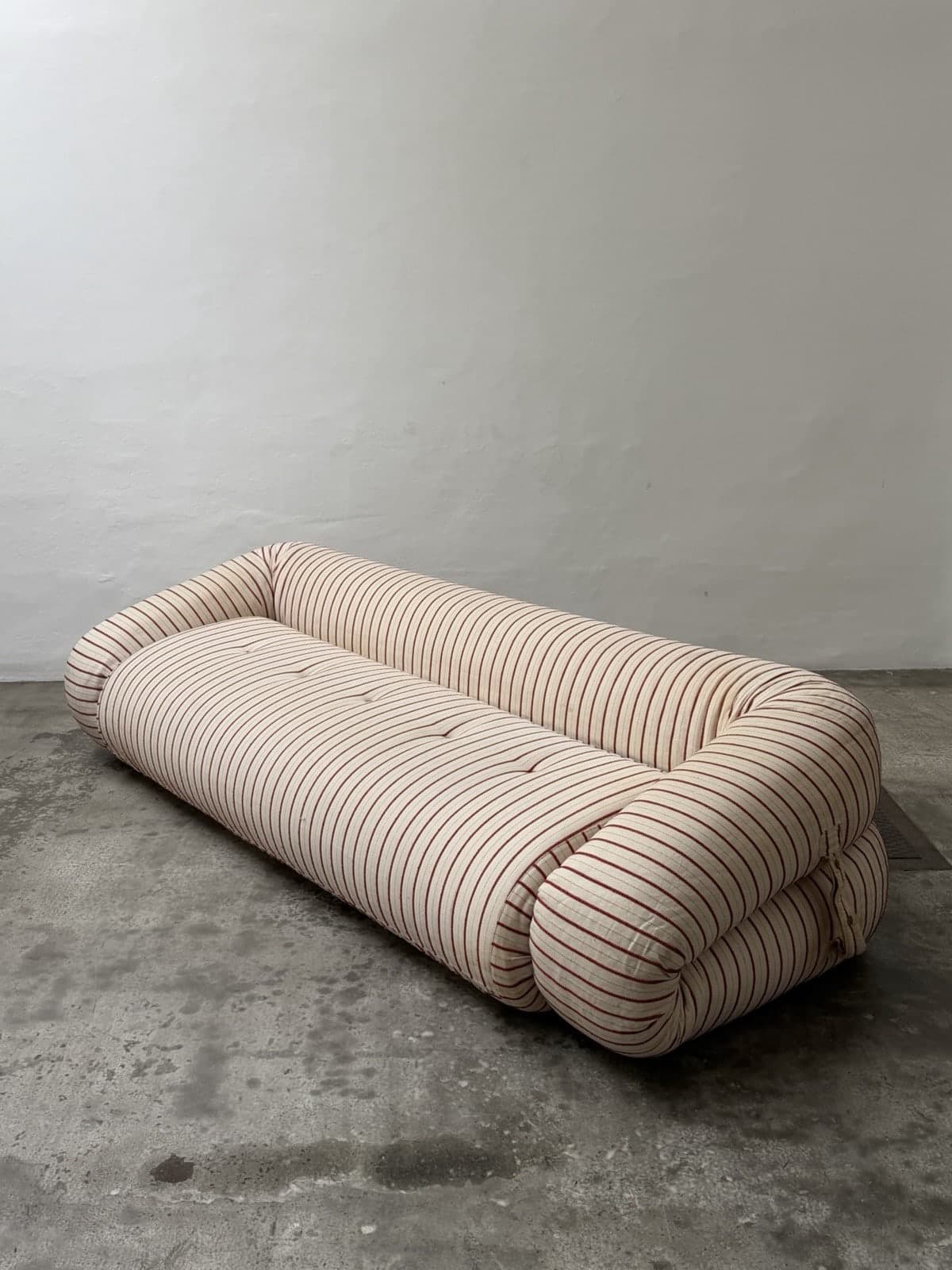 Alessandro Becchi, Anfibio Sofa, Giovanneti