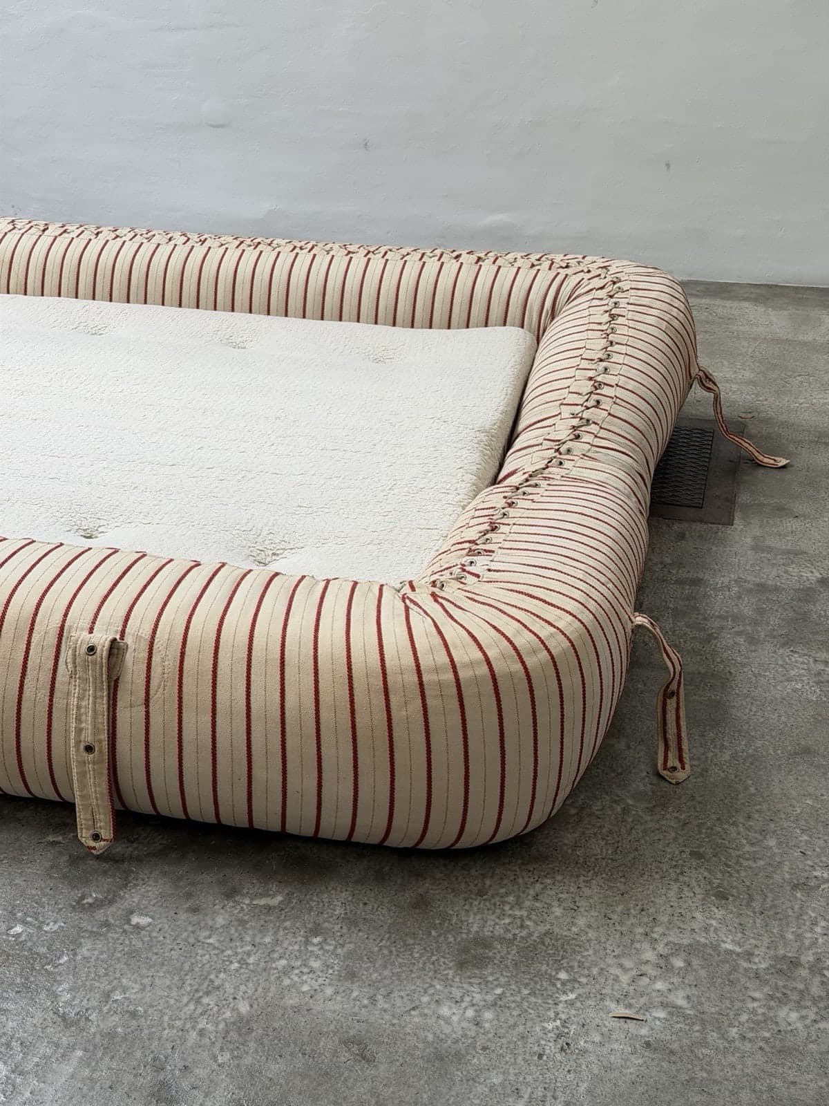 Alessandro Becchi, Anfibio Sofa, Giovanneti