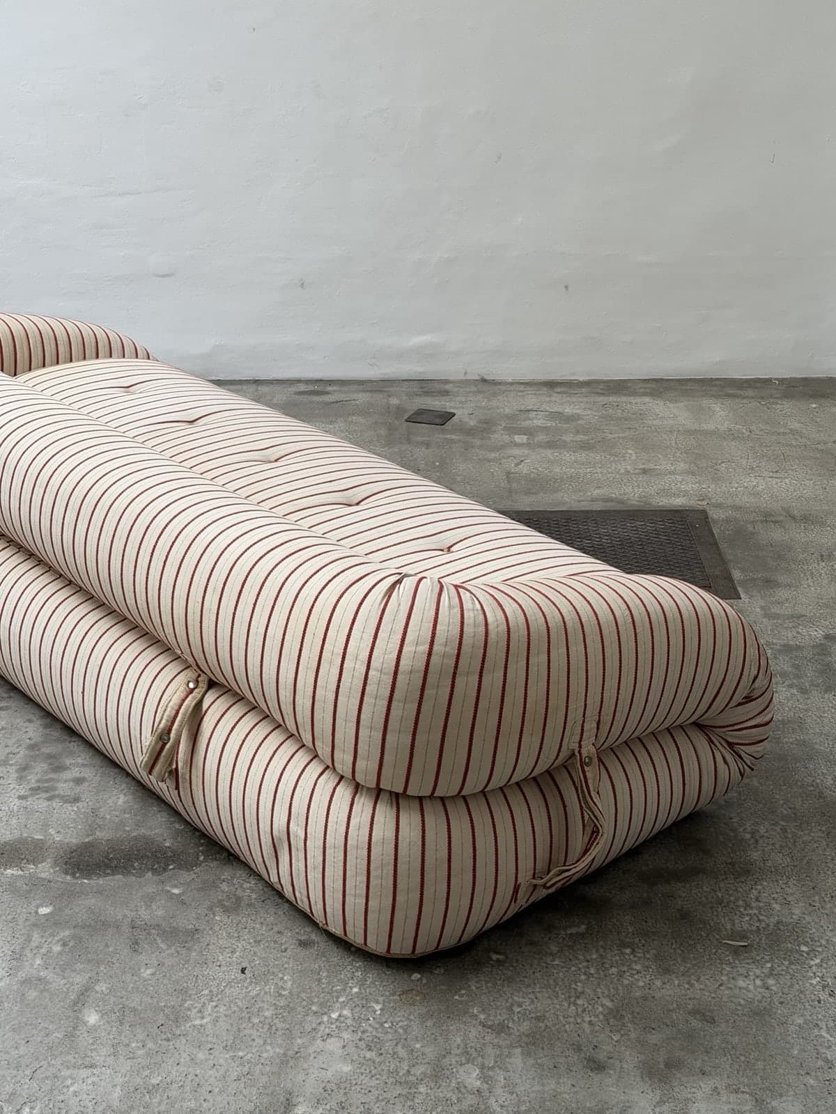 Alessandro Becchi, Anfibio Sofa, Giovanneti