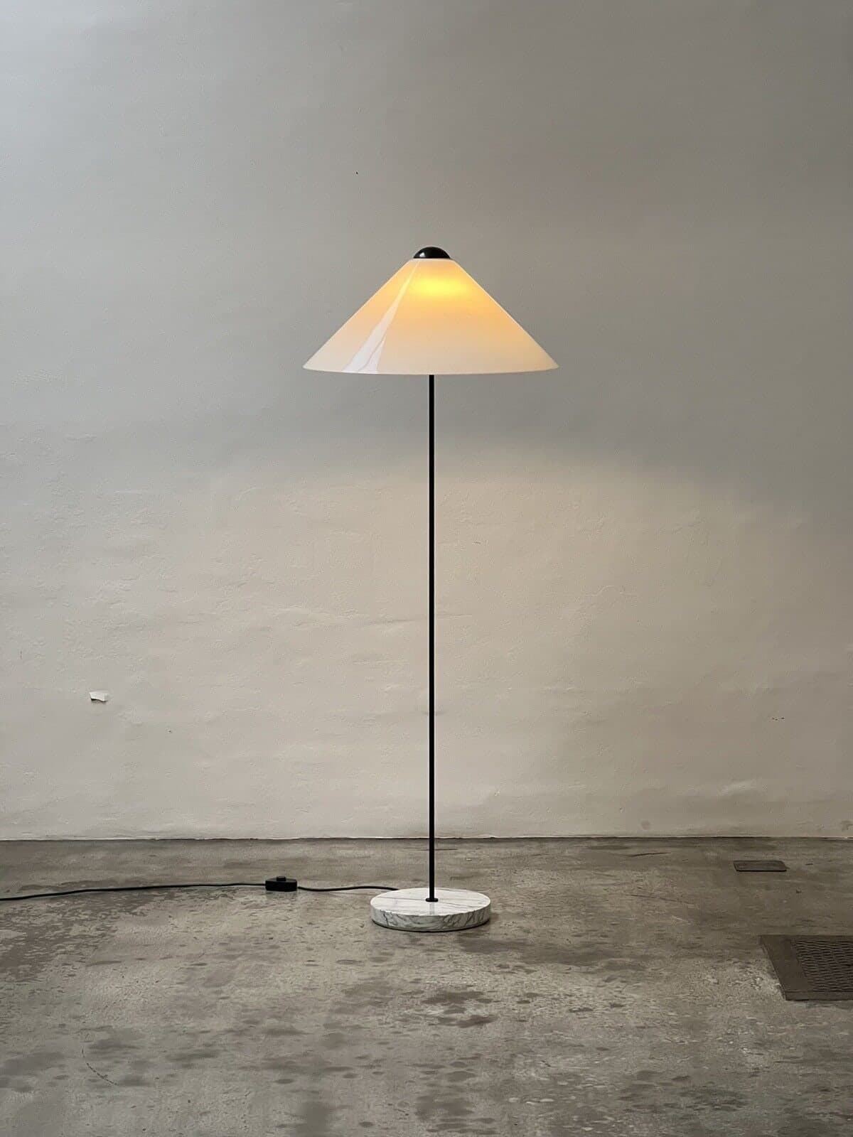 Vico Magistretti, Snow Floor Lamp, Oluce