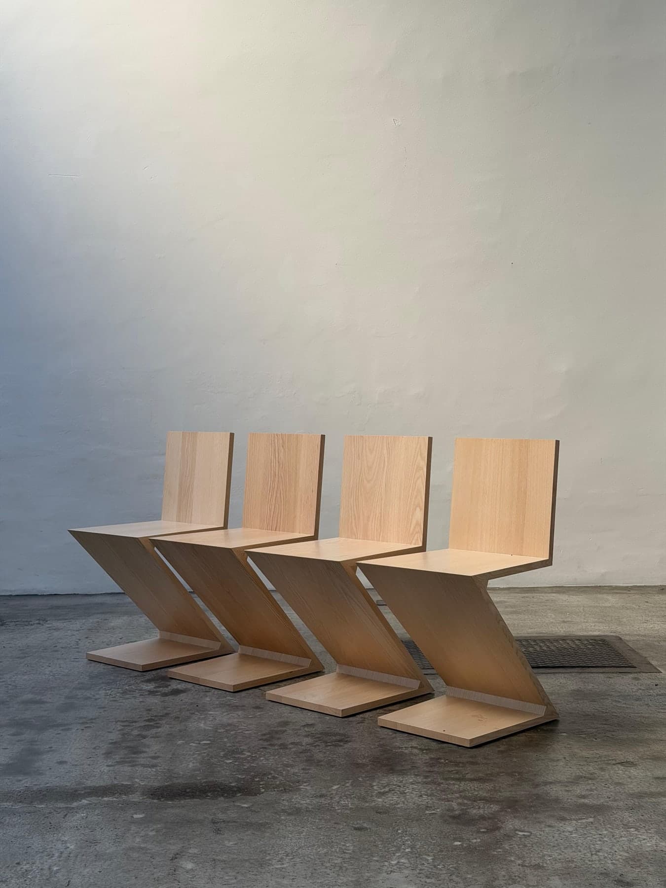 Gerrit Rietveld, Cassina, Zig Zag Chair, Ash Wood