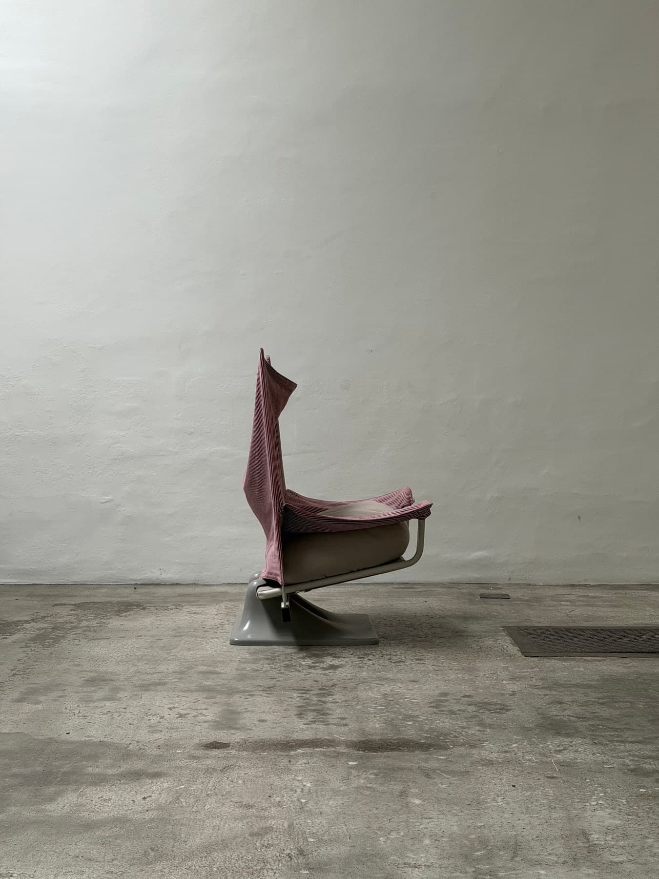 Paolo Deganello, AEO Armchair, Cassina