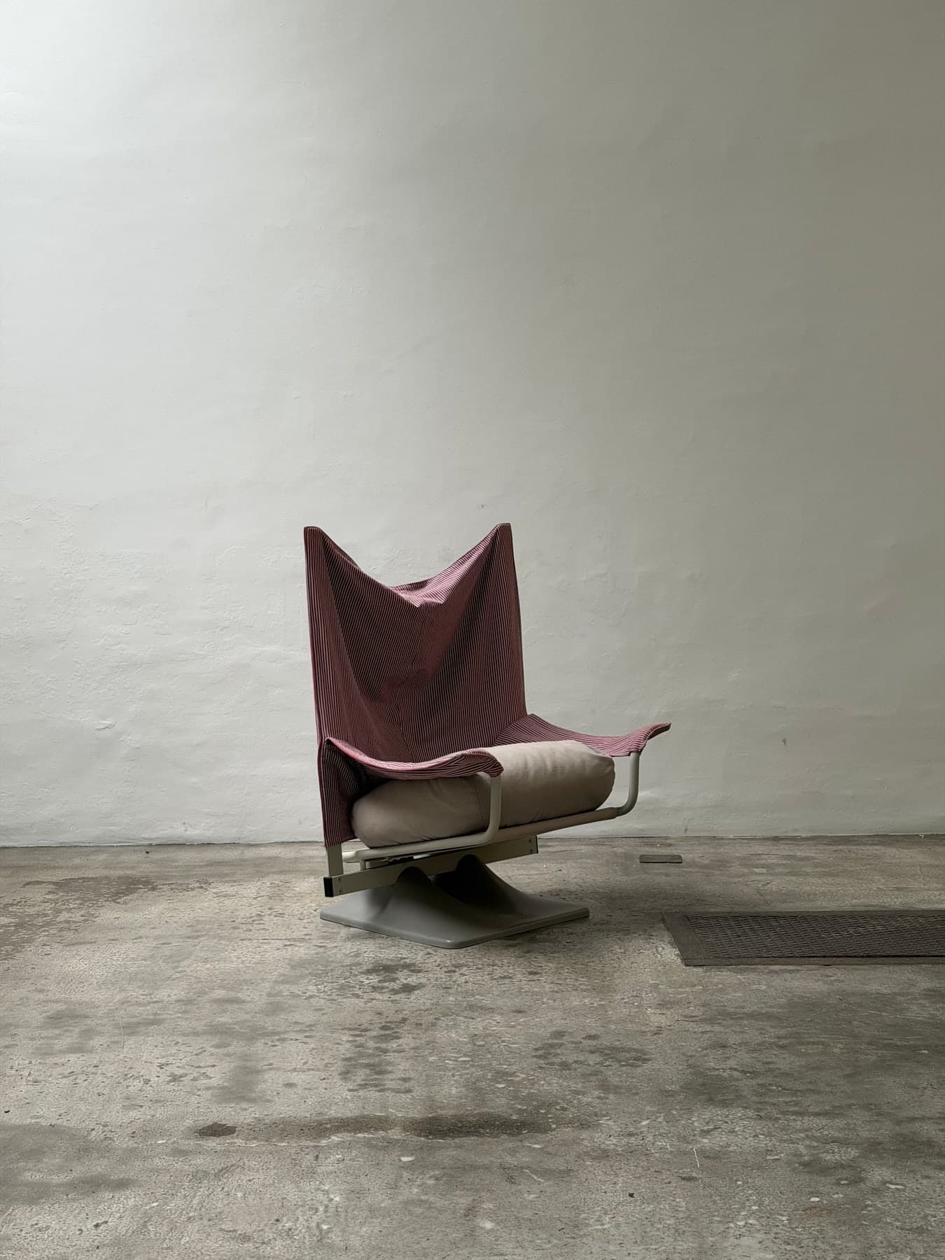 Paolo Deganello, AEO Armchair, Cassina