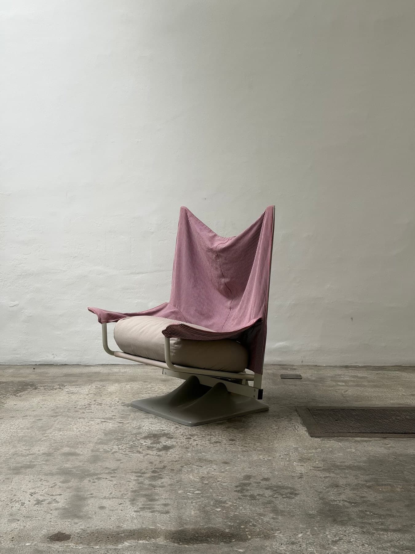 Paolo Deganello, AEO Armchair, Cassina