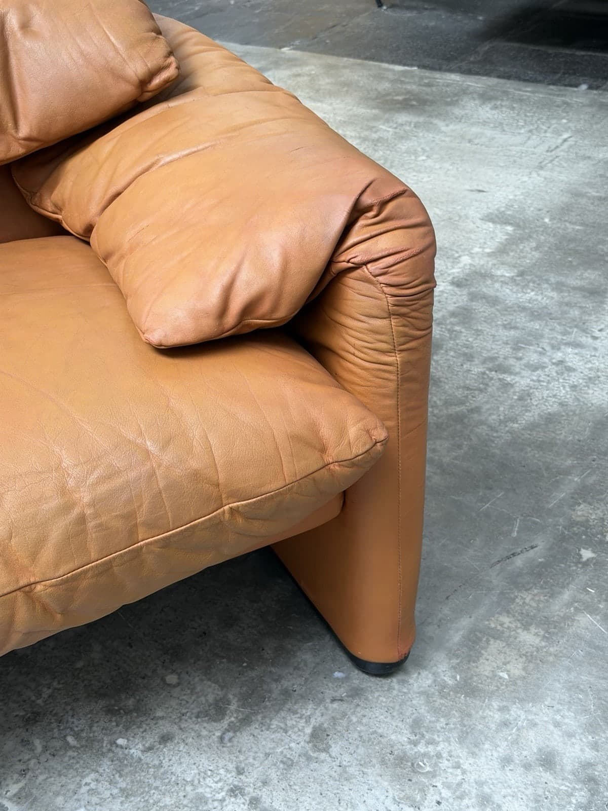 Vico Magistretti, Maralunga Armchair Brown Leather, Cassina