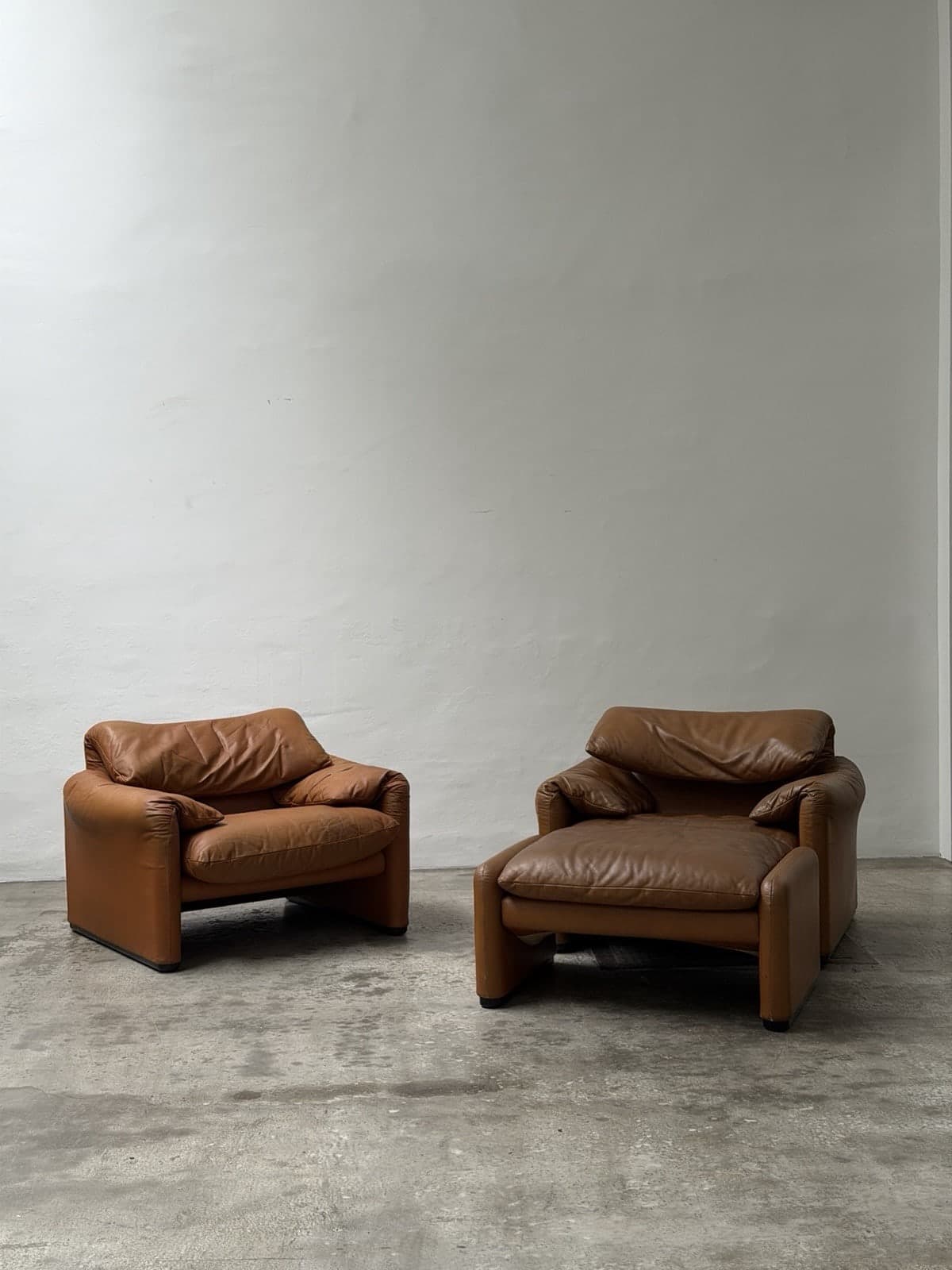 Vico Magistretti, Maralunga Armchair Brown Leather, Cassina