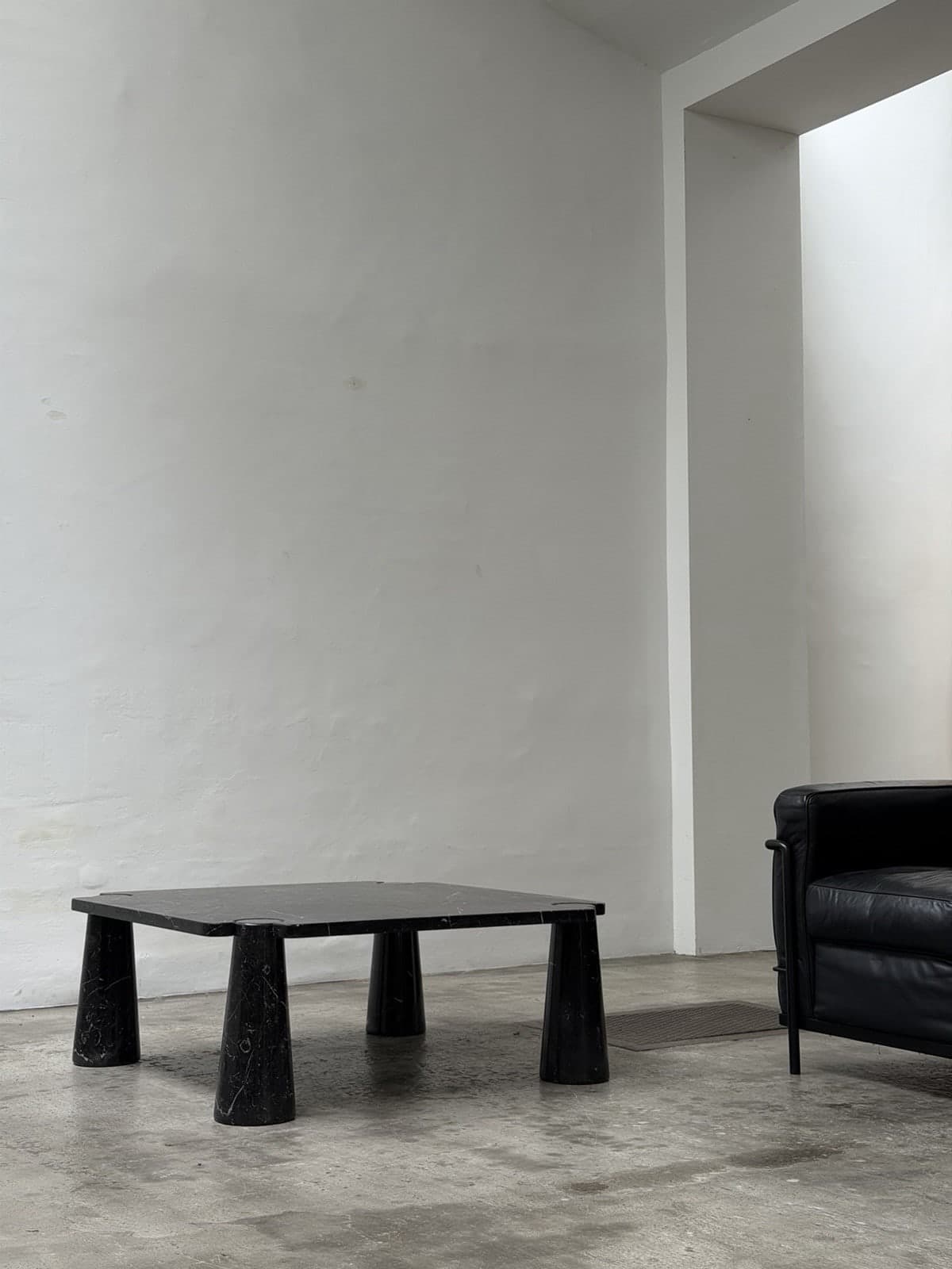 Angelo Mangiarotti, Eros Coffee Table , Skipper